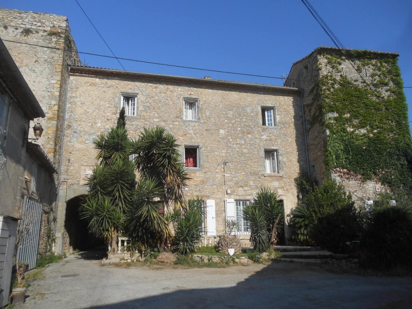 Logis De La Meschaussee, Dans Donjon Du Xie Siecle Canet  Exterior photo